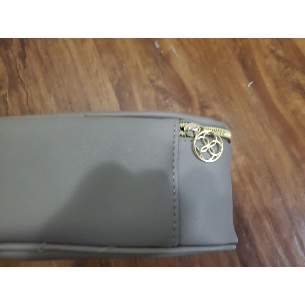 Womens Graphic Makeup Tote - Picture 5 of 9